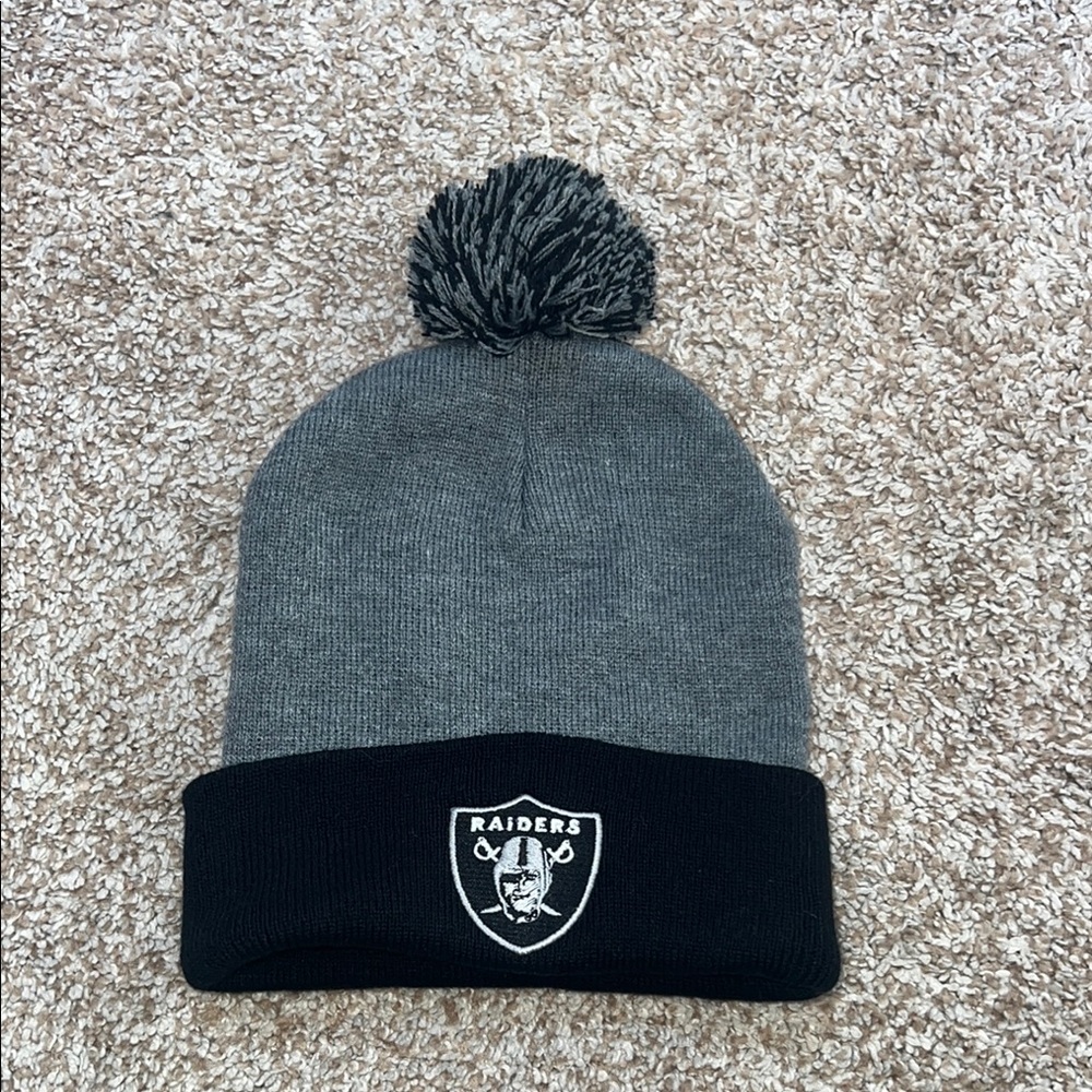 Riders‎ by Lee Gray and Black Pom Beanie